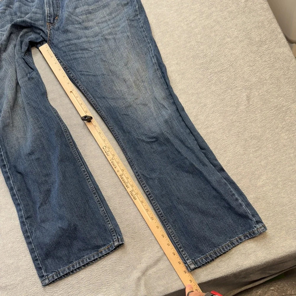 Levis light stain